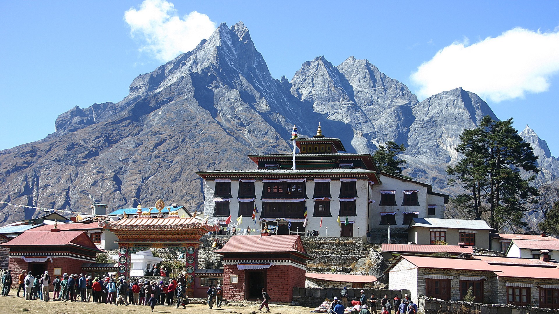 Everest Panorama Treks in Nepal-Namchebazar,Tengboche 2024